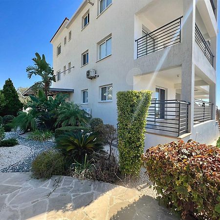 Spacious Sea View Apartment Klorakas Exterior photo