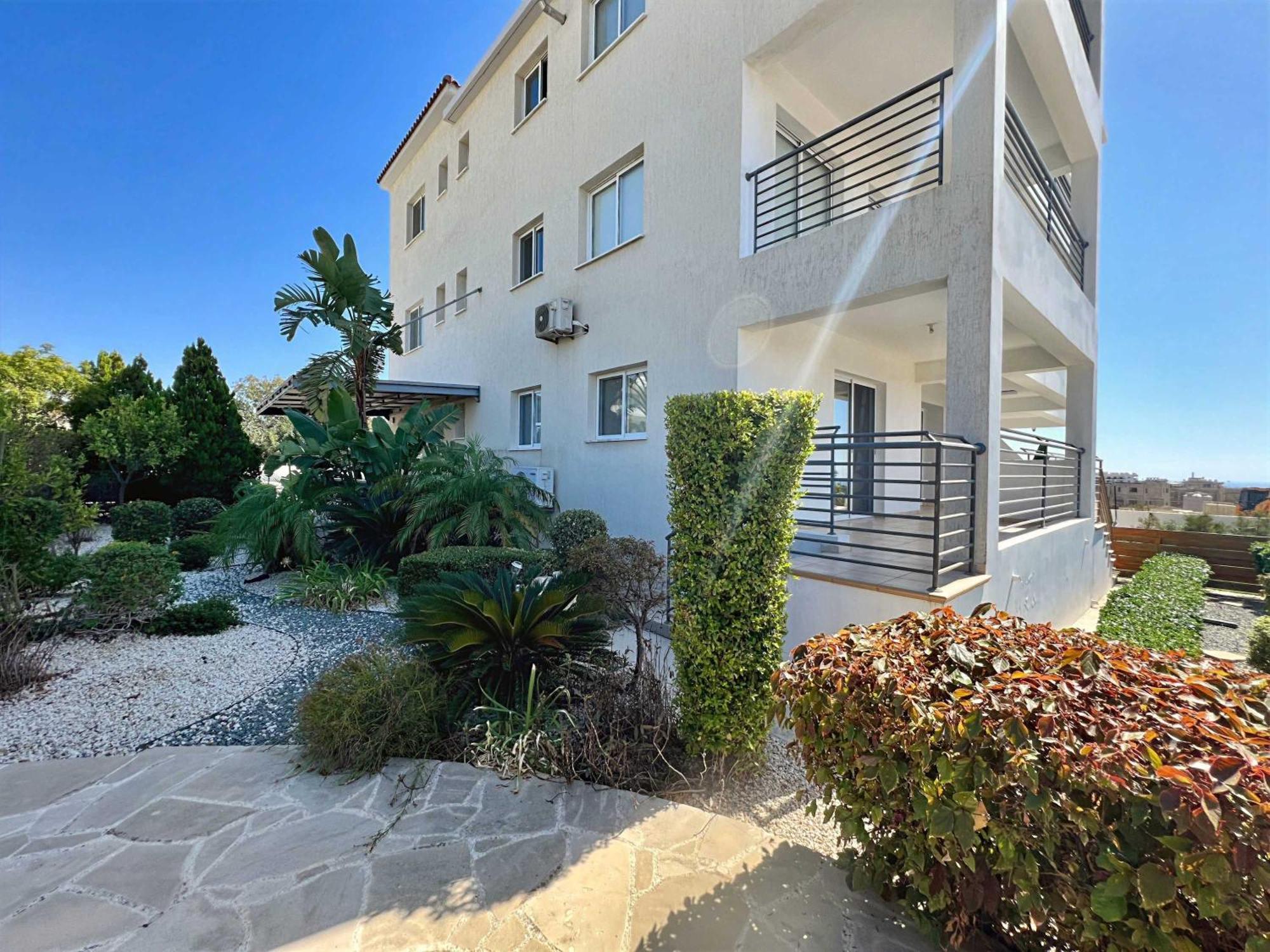 Spacious Sea View Apartment Klorakas Exterior photo